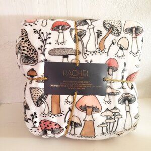 RACHEL Rachel Roy Solid Oversized Plush Blanket Twin XL 66” x 96”, Mushroom, NWT